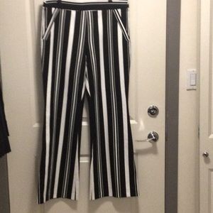 NWOY INC International pants Size 16